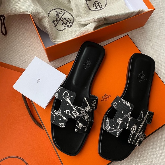 Hermes Shoes - HERMÈS ORAN SANDALS BRAND NEW